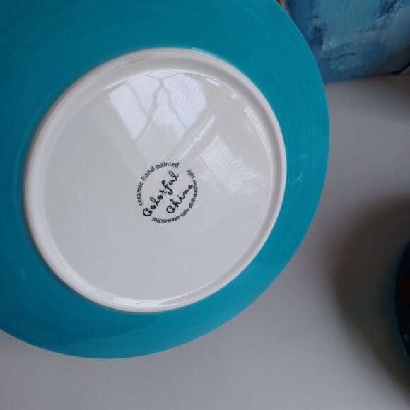 Blue Vintage Floral Ceramic Dinnerware 4-Piece Set | Microwave & Dishwasher Safe - Picture 4 of 8